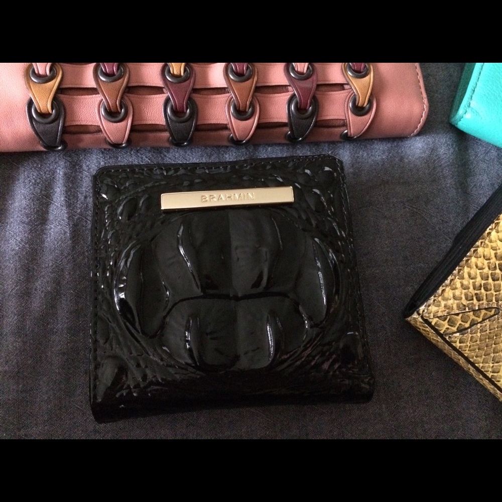 Wallet’s sold all - Picture 5 of 8